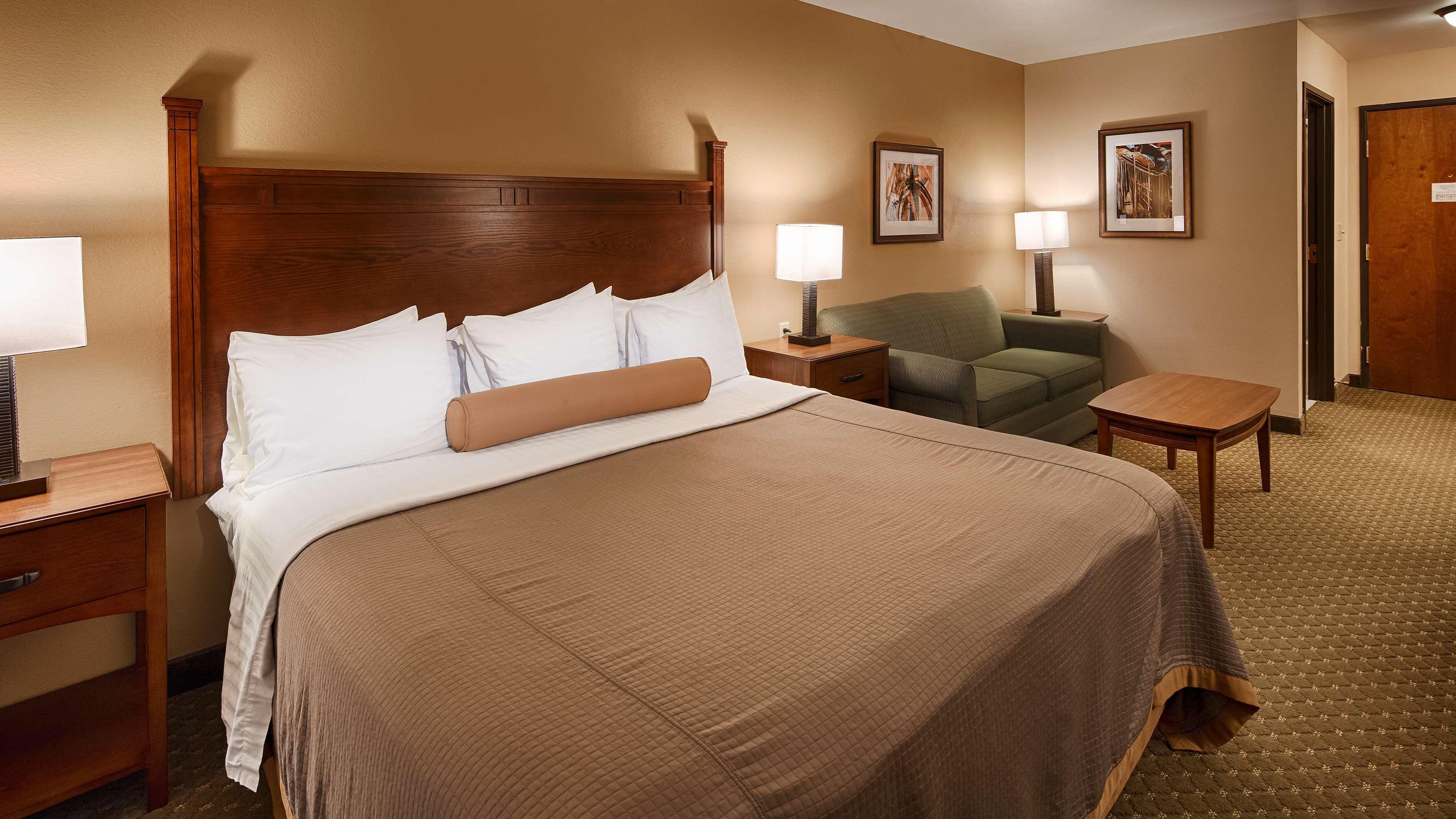 Best Western Plus Red River Inn Clarendon Exterior photo